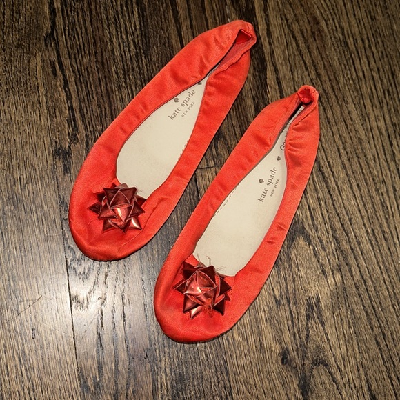 Kate Spade x GapKids red bow flats 4 like a holiday gift! Christmas - Picture 2 of 10